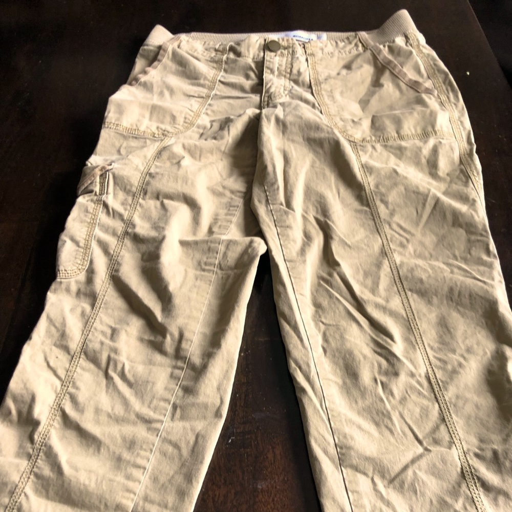 Sonoma Capris Size 8